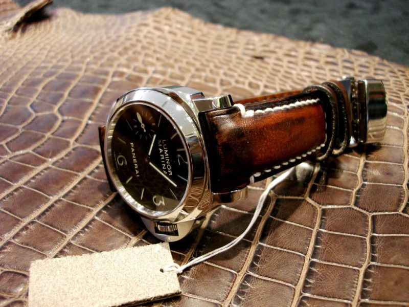 Antique Mahogany with Padding and out 'Thick Curved Lug System' for Panerai