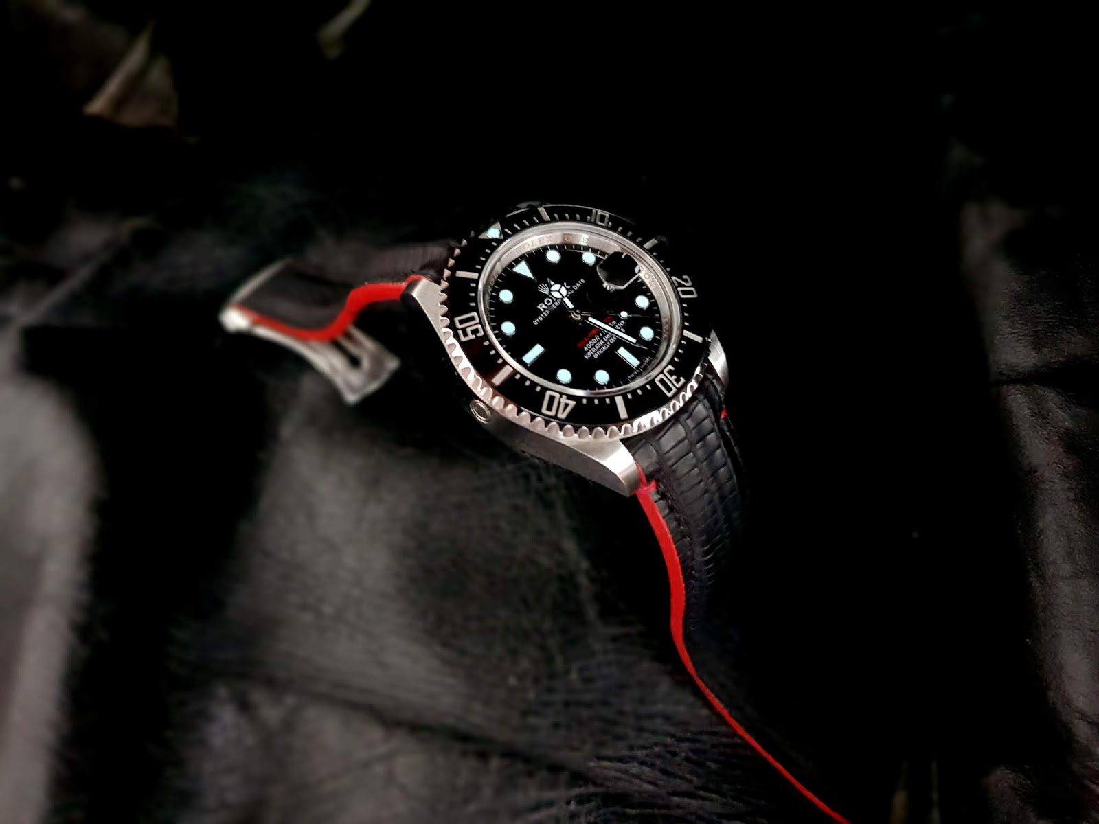 SuperMatte Carbon Black Teju Lizard for Rolex Sea Dweller 126600