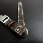 Tourbe-Brune-Alligator-watch-strap-for-IWC-Big-Pilot-with-Rivets-at-the-lugs-11