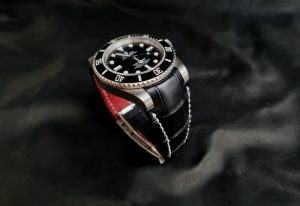 For Sale: Black Alligator with Fully Integrated Fit