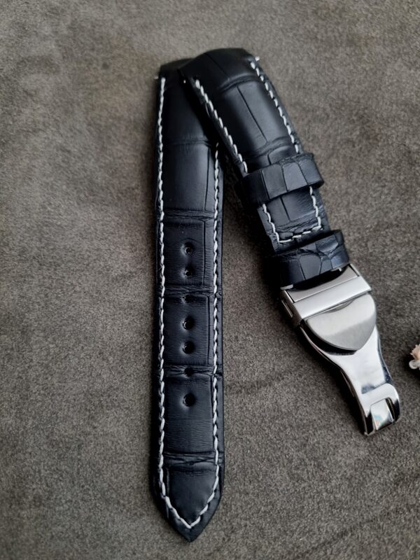 For Sale: Racing Black Alligator for Tudor Black Bay