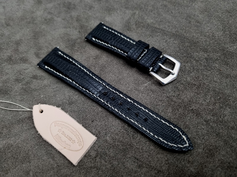 For Sale: Black Lizard Strapfor Patek Philippe 5320G
