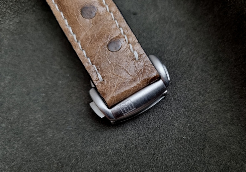 Khaki Ostrich Crown Quill watch strap with D9 Clasp Khaki Ostrich Crown Quill watch strap with D9 Clasp