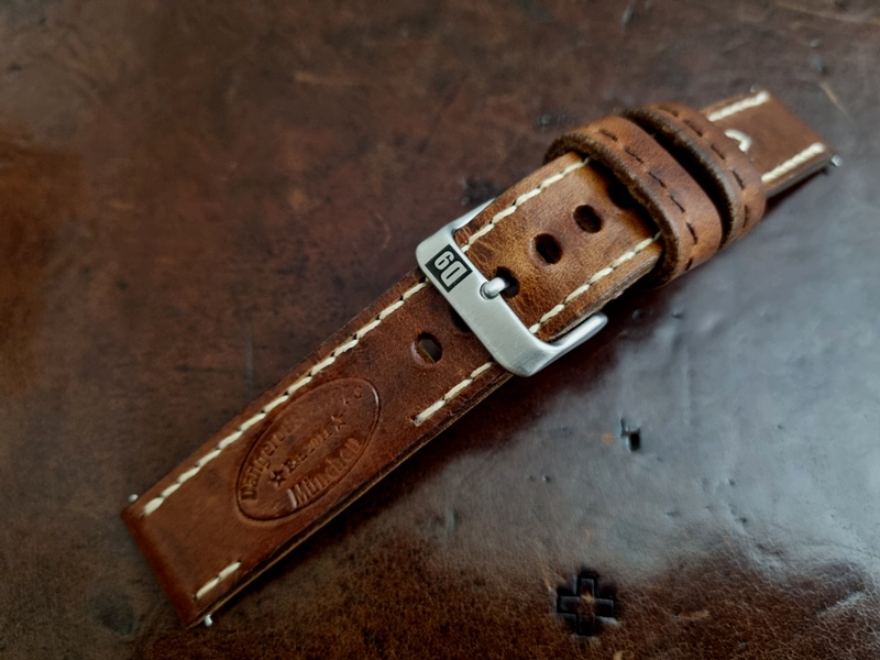 Genuine 1960s Swiss Ammo leather with Pin Buckle from D9straps
